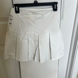 White skirt brand new